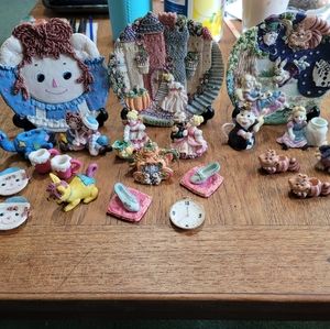 Raggedy Anne and Andy, Cinderella and Alice in wonderland